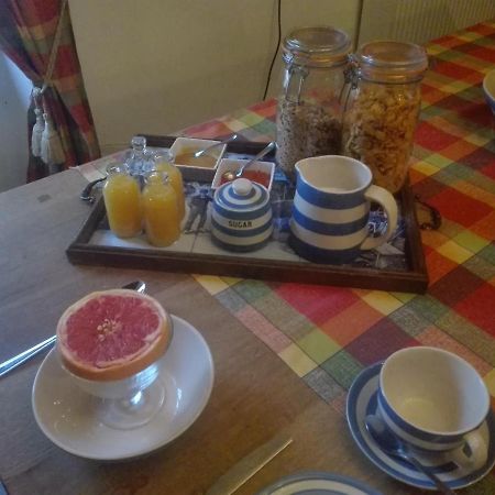 Bed and Breakfast L'Esquilon Chambre D'Hote Thiat Экстерьер фото