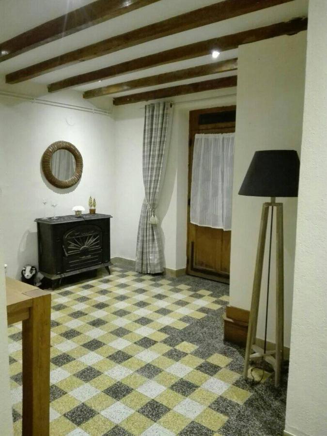 Bed and Breakfast L'Esquilon Chambre D'Hote Thiat Экстерьер фото