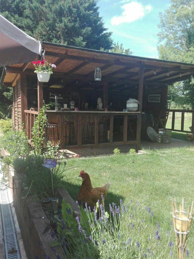 Bed and Breakfast L'Esquilon Chambre D'Hote Thiat Экстерьер фото